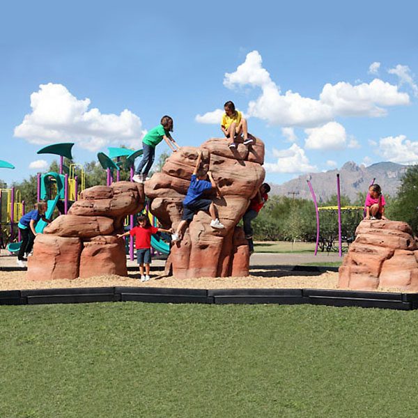 sandstone climbling boulders set of different sizes for playground