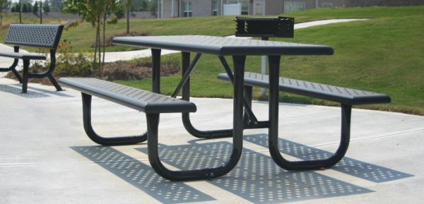 Traditional Picnic Table