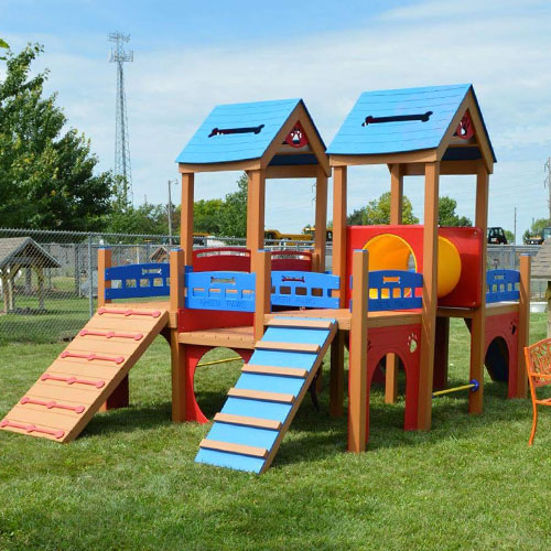 Deluxe Kennel Club Playground - TerraBound Solutions Inc.