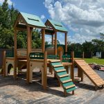 deluxe kennel club dog playground