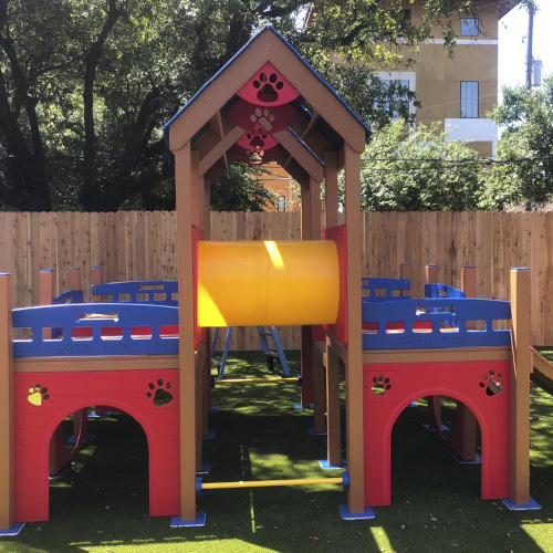 Deluxe Kennel Club Playground - TerraBound Solutions Inc.