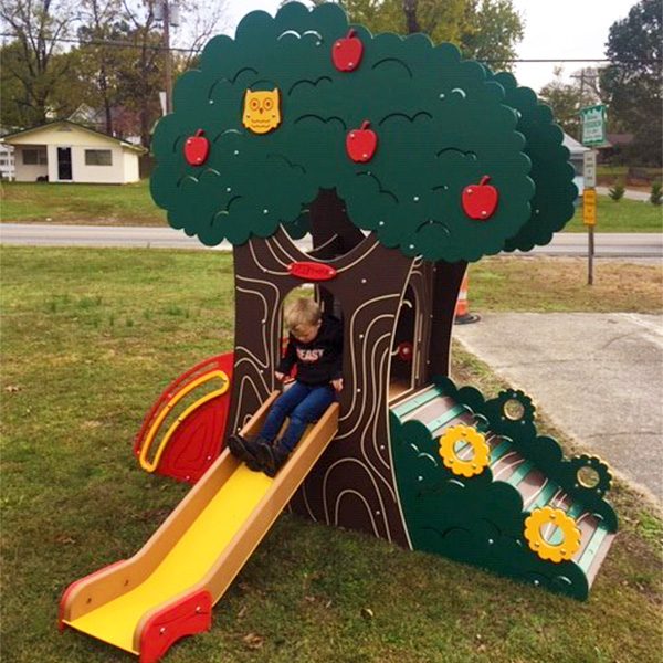 playtopia tree house outdoors 5
